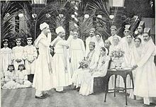 : http://upload.wikimedia.org/wikipedia/commons/thumb/e/e9/Parsee_Wedding_1905.jpg/220px-Parsee_Wedding_1905.jpg